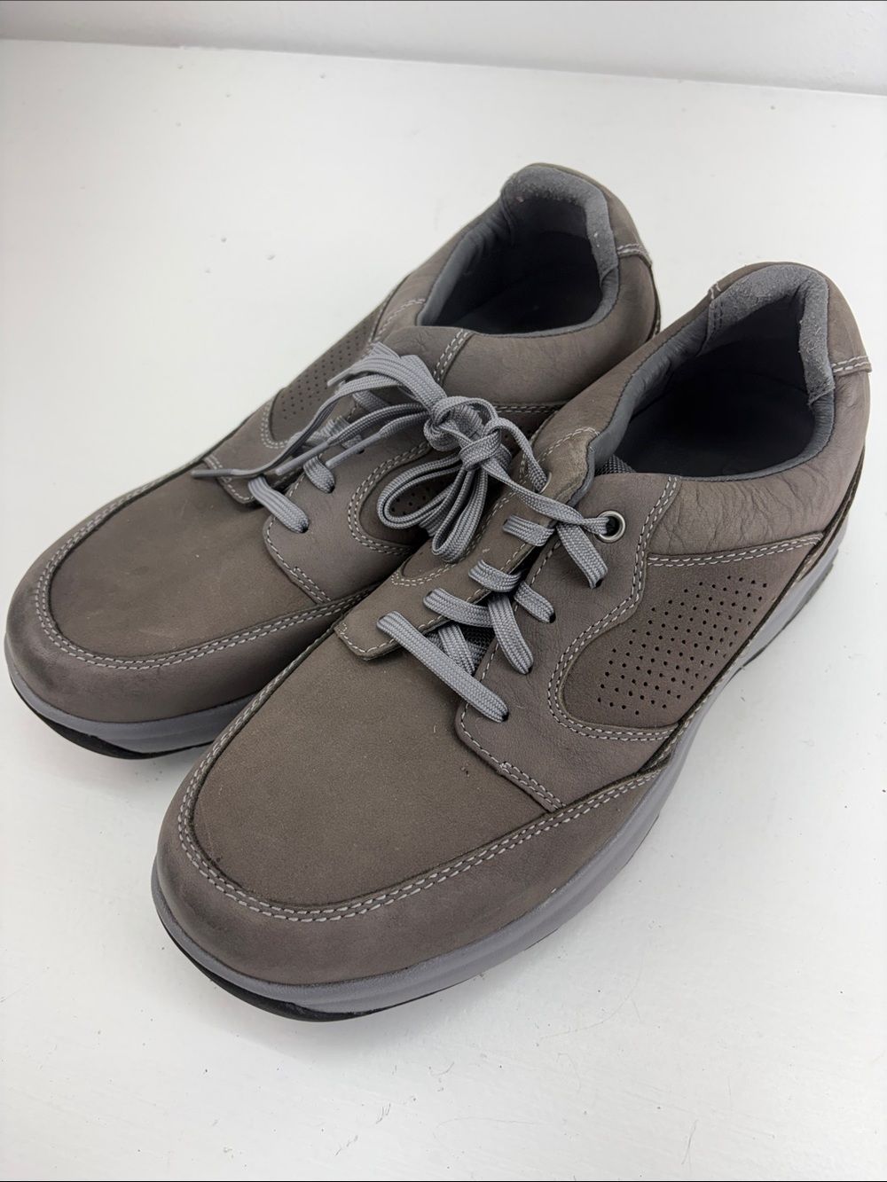 Dunham Shoes Mens‎  10.5